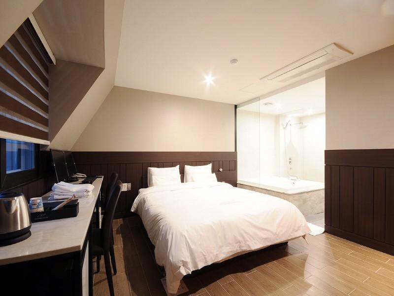 Queens Hotel Seomyeon Busan Exterior photo